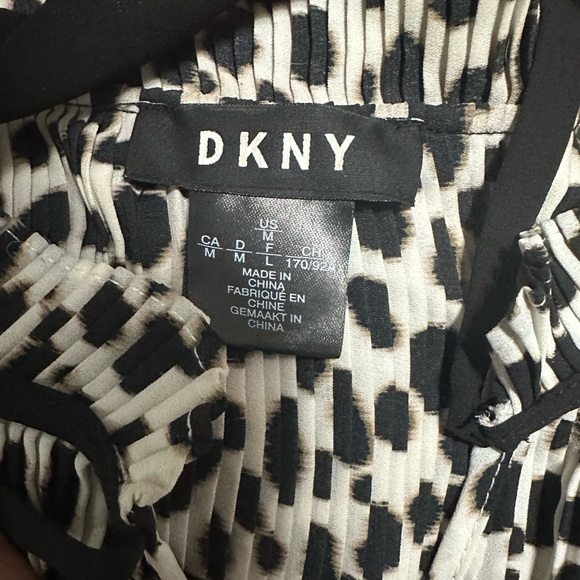 DKNY pleated cheetah sleeveless top - Picture 3 of 3